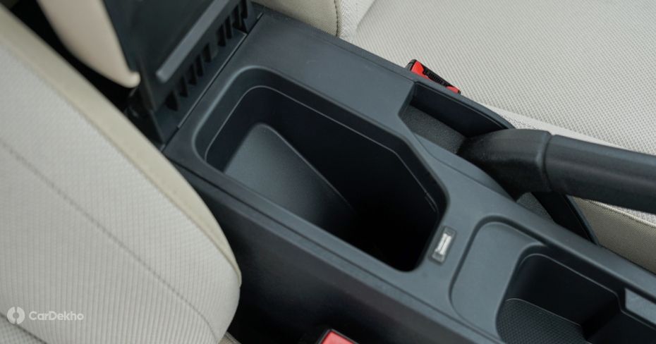 Tata Altroz storage space under front centre armrest Tata Altroz storage space under front centre armrest