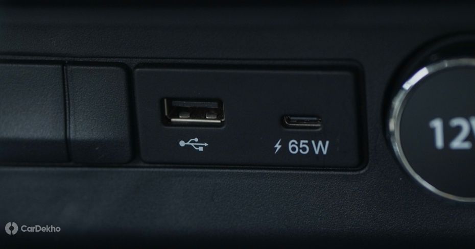 Tata Altroz charging options for the front passengers Tata Altroz charging options for the front passengers