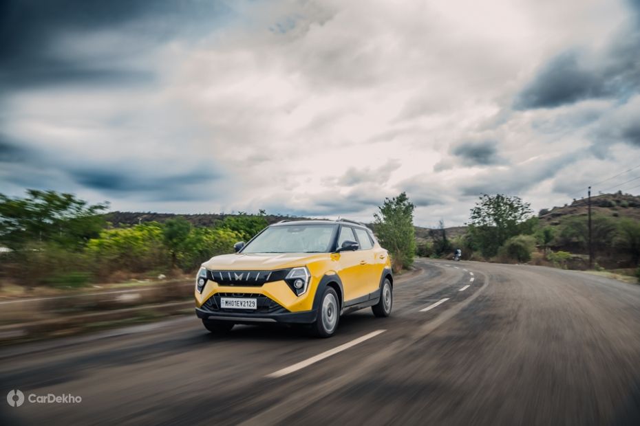 Mahindra XUV 3XO driving