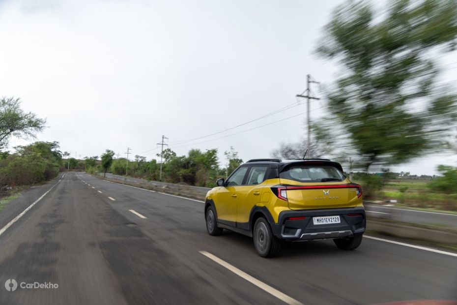Mahindra XUV 3XO driving