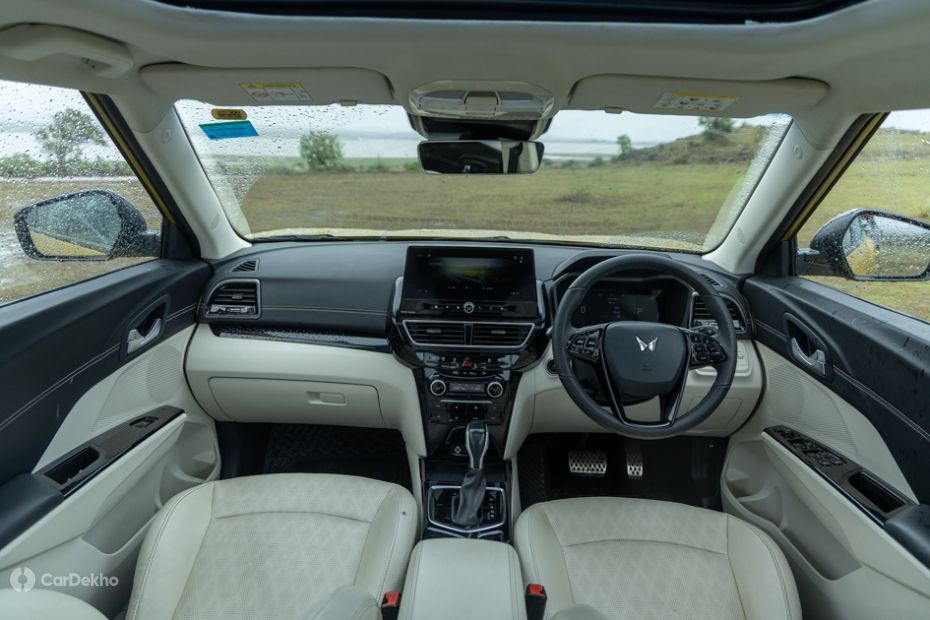 Mahindra XUV 3XO dashboard