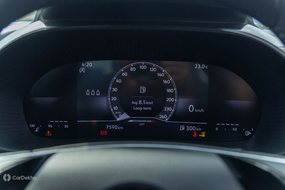 Mahindra XUV 3XO 10.25-inch driver's display