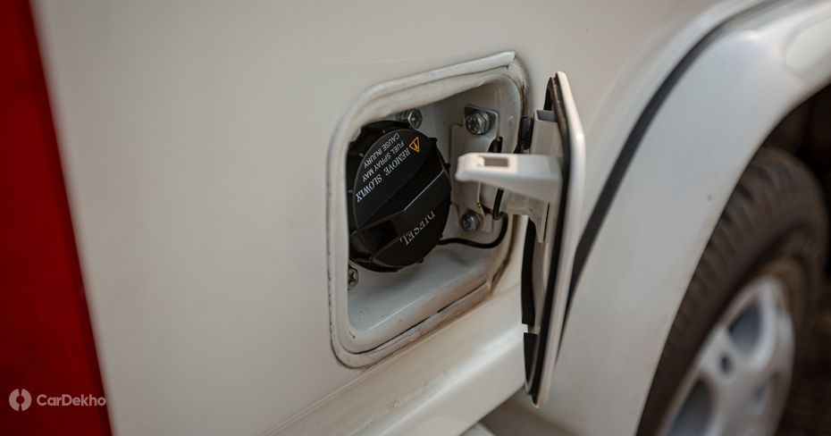 Mahindra Bolero fuel filler lid