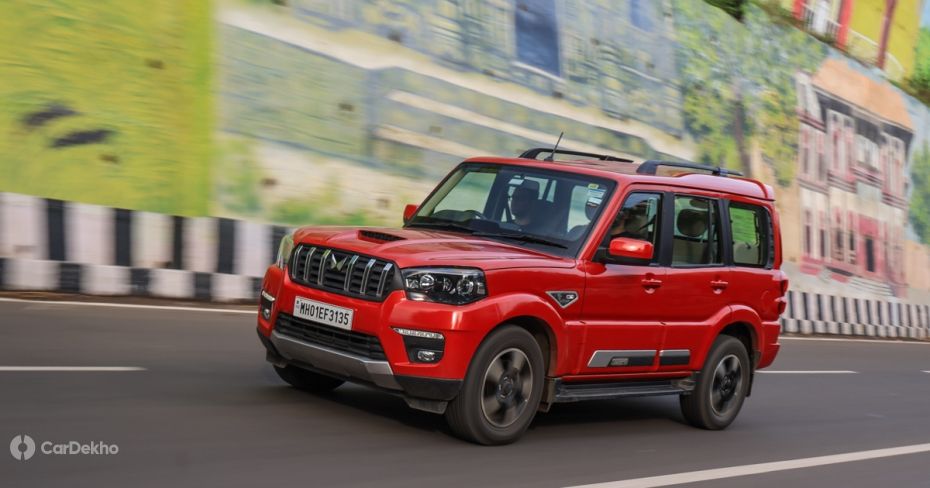 Mahindra Scorpio Classic driving