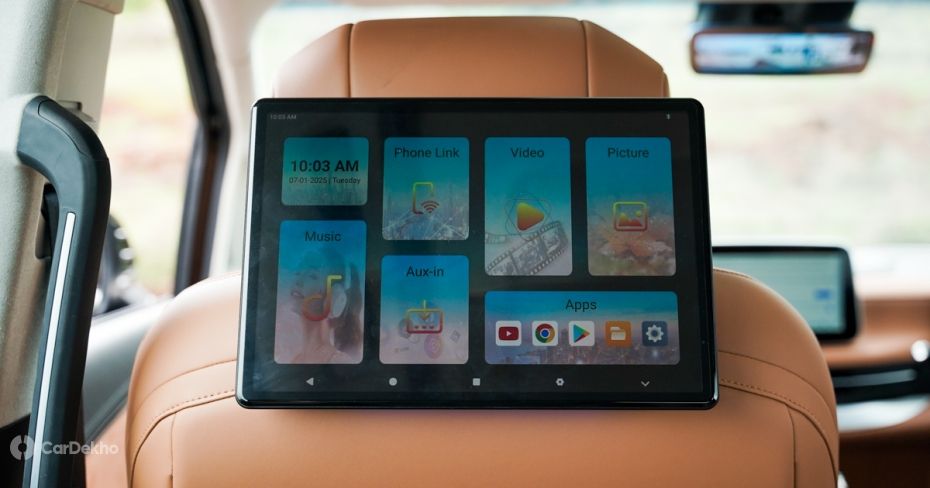 MG M9 second row entertainment screen MG M9 second row entertainment screen