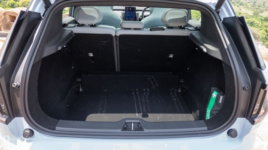 Volvo EX30 boot space