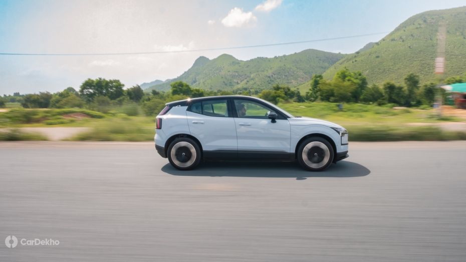 Volvo EX30 driving