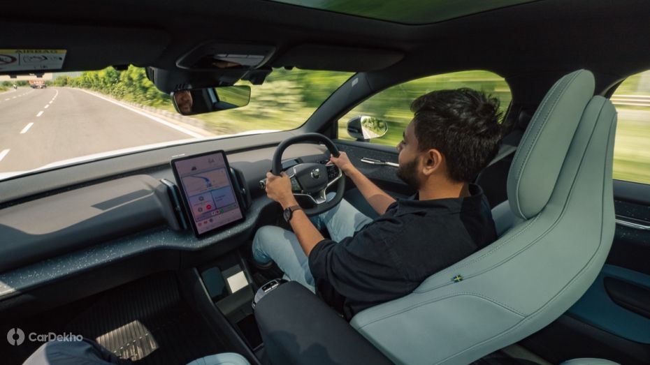Volvo EX30 driving