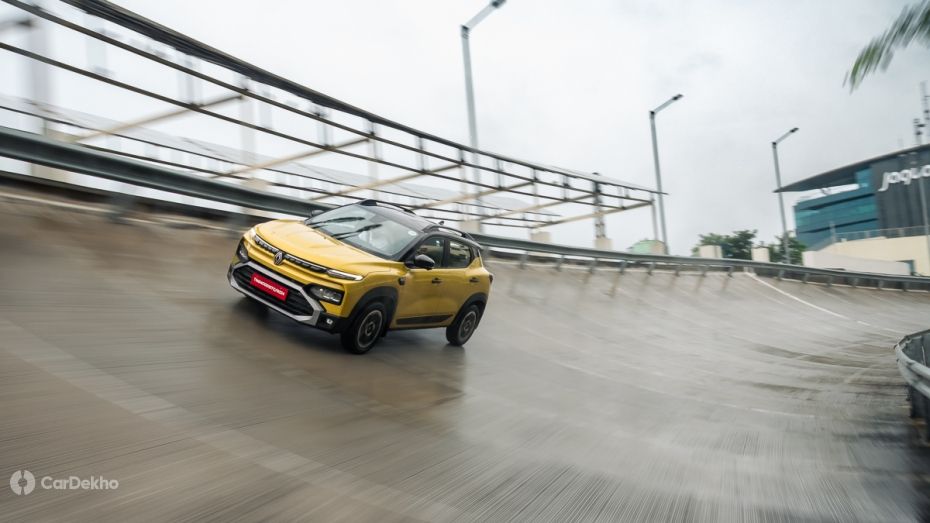 Renault Kiger driving Renault Kiger driving