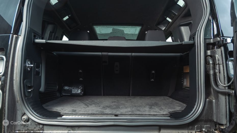Land Rover Defender Octa boot space