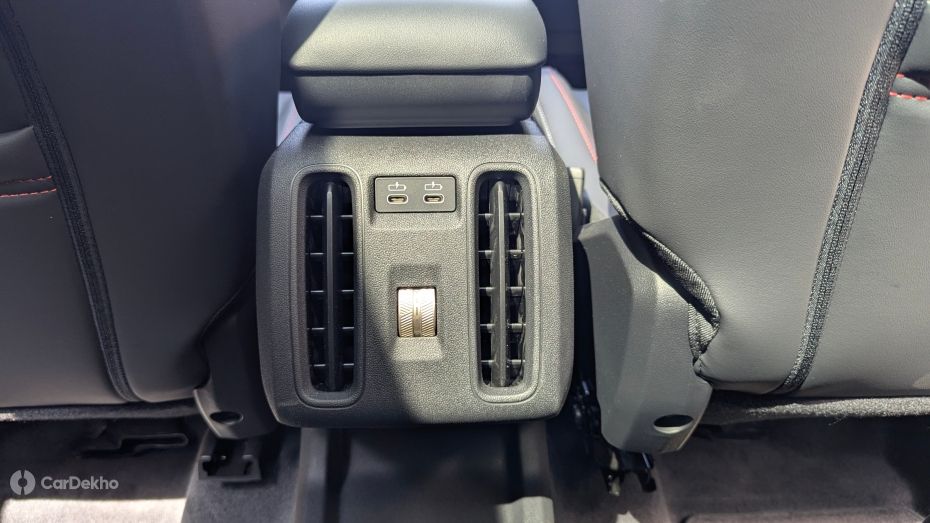 Mini Countryman JCW All4 Rear Charging Ports Mini Countryman JCW All4 Rear Charging Ports