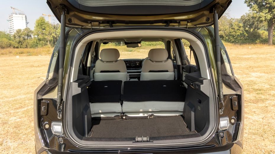 Tata Sierra Boot Space (Rear Seat Folded) Tata Sierra Boot Space (Rear Seat Folded)