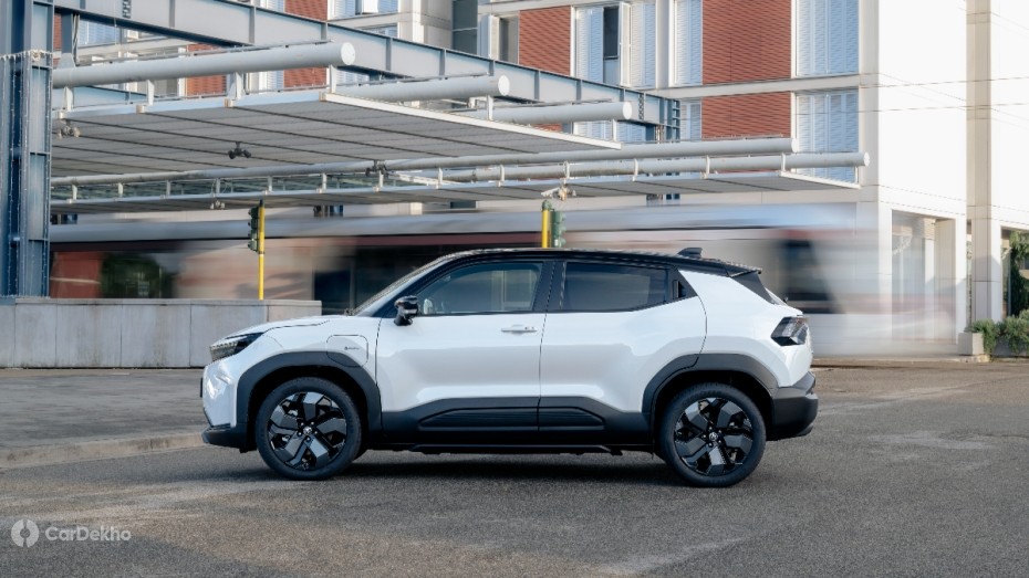 Toyota Urban Cruiser EV side