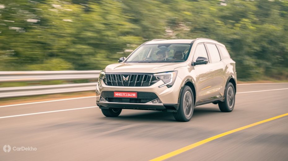 Mahindra XUV 7XO driving