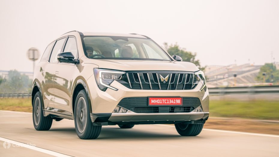 Mahindra XUV 7XO driving