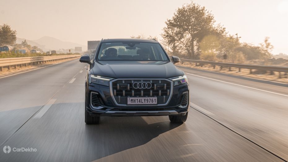 Audi Q7 driving