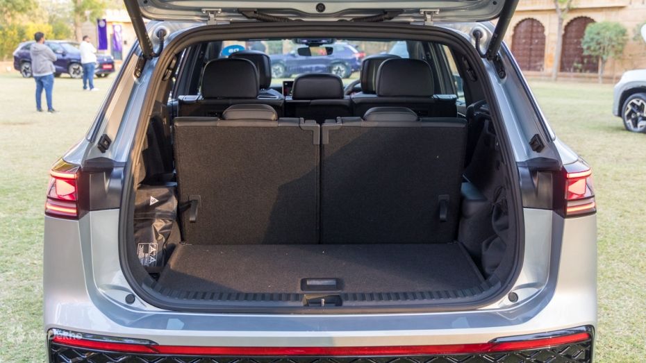 Volkswagen Tayron R Line boot space Volkswagen Tayron R Line boot space