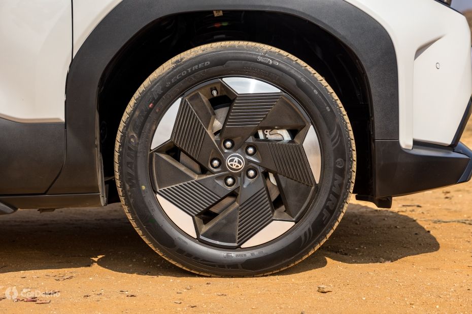 Toyota Urban Cruiser Ebella Ride and Handling