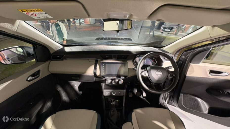 Nissan Gravite dashboard