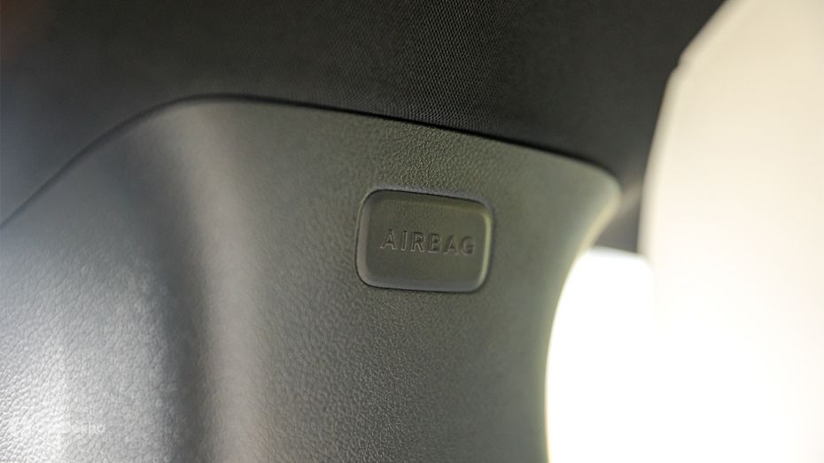 Mercedes-Benz CLA Electric Airbag