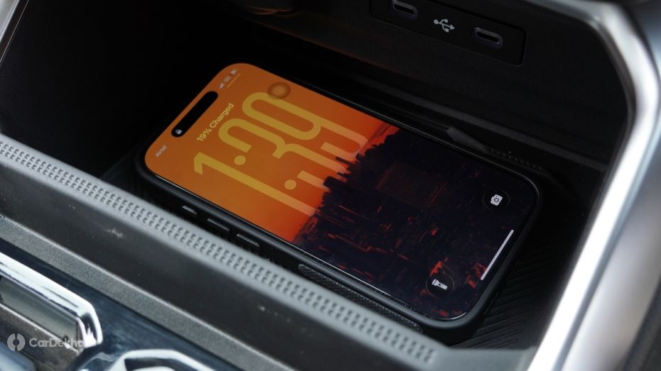 Renault Duster Wireless Charger