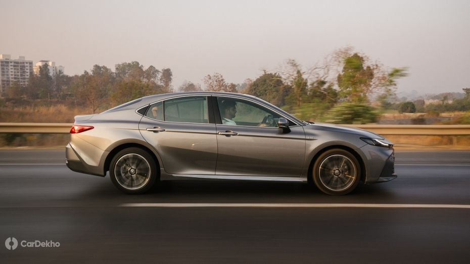 Toyota Camry Rolling