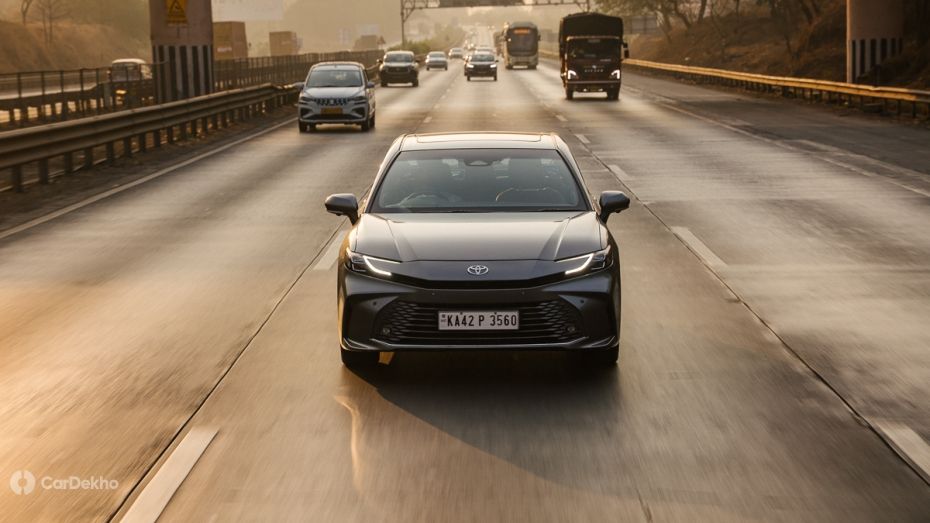 Toyota Camry Rolling