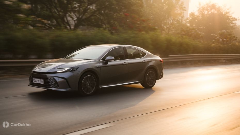 Toyota Camry Rolling
