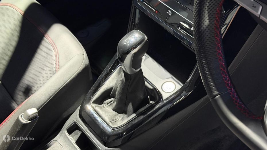 Volkswagen Taigun Facelift gear shifter