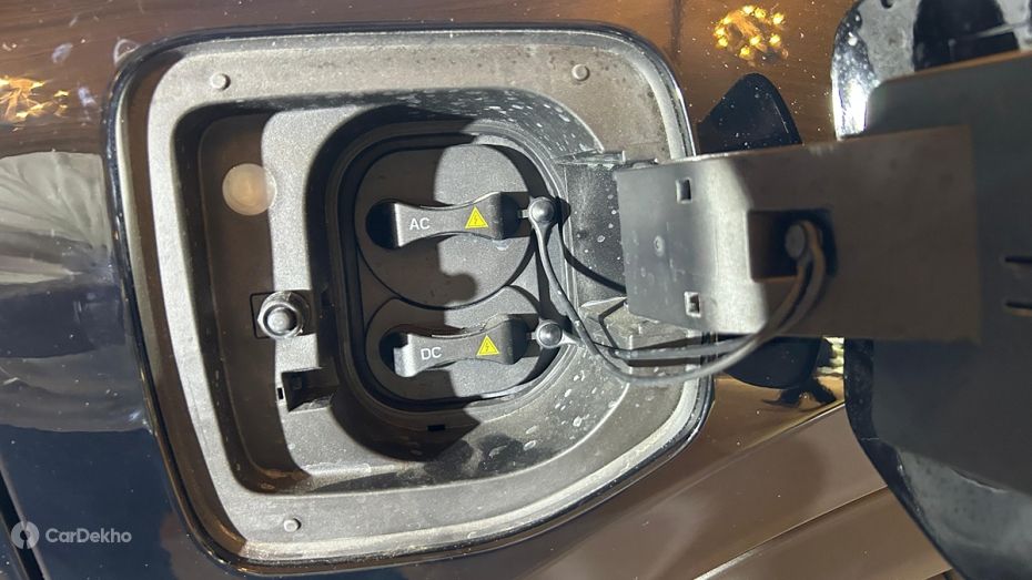VinFast VF MPV 7 Charging Port
