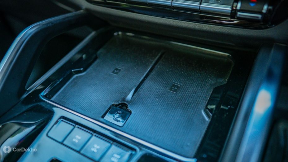 MG Majestor wireless phone chargers
