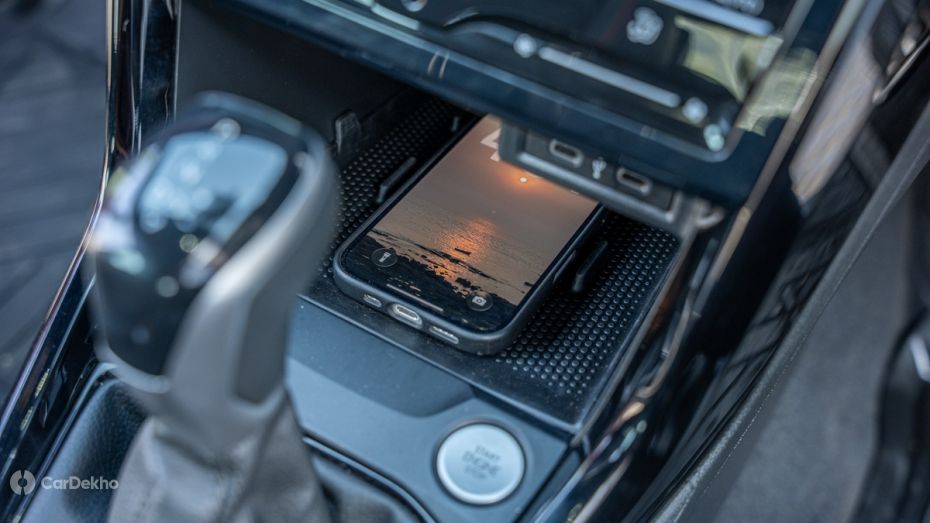 Volkswagen Taigun Wireless Charger
