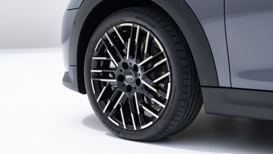 Mini Cooper Convertible Alloy Wheel Mini Cooper Convertible Alloy Wheel
