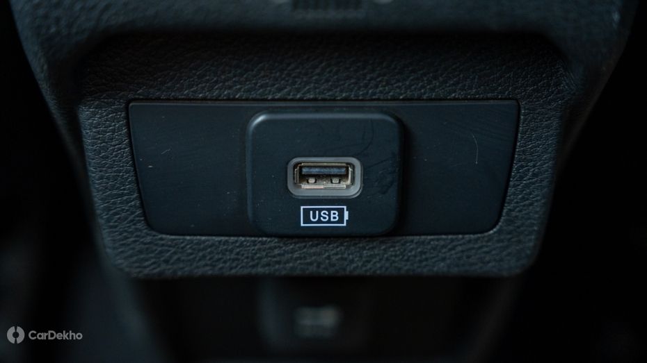 Jeep Meridian Charging Port
