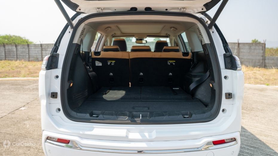 Jeep Meridian Boot Space