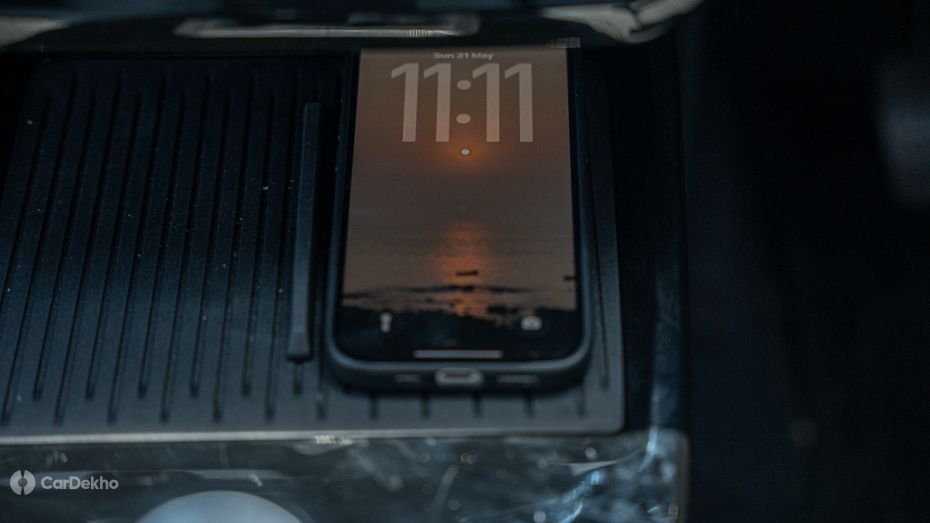 Tata Tiago Wireless Charger Tata Tiago Wireless Charger