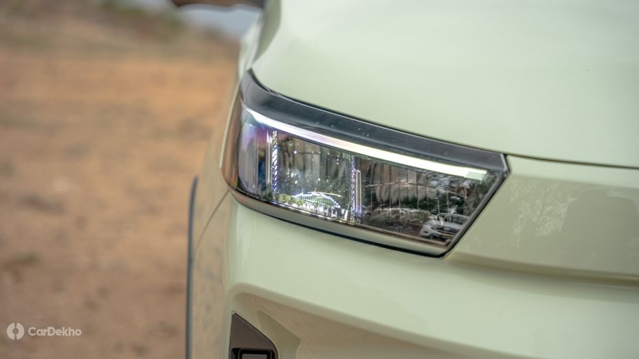 Tata Tiago EV Headlamps
