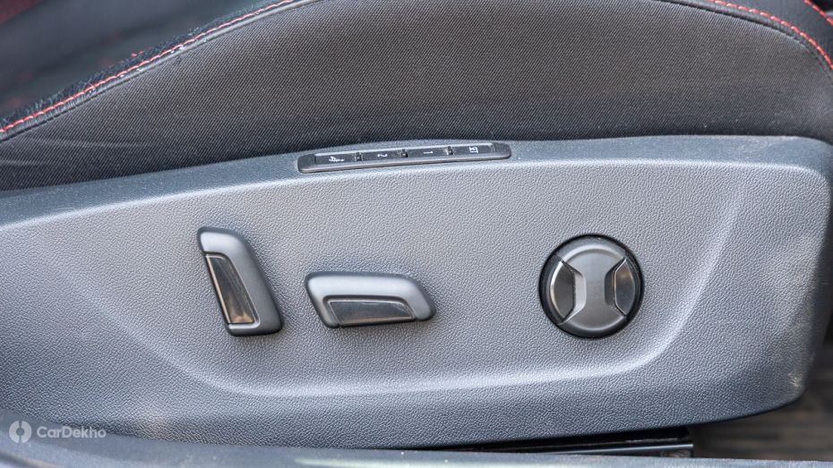 Skoda Octavia RS Front Seat Controls Skoda Octavia RS Front Seat Controls
