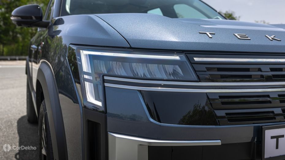 Nissan Tekton Headlights
