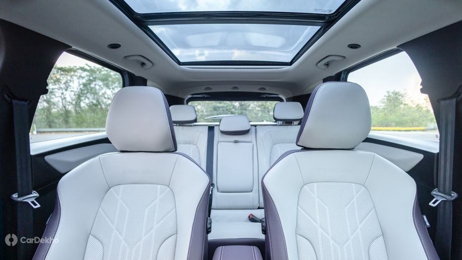 Nissan Tekton front seat