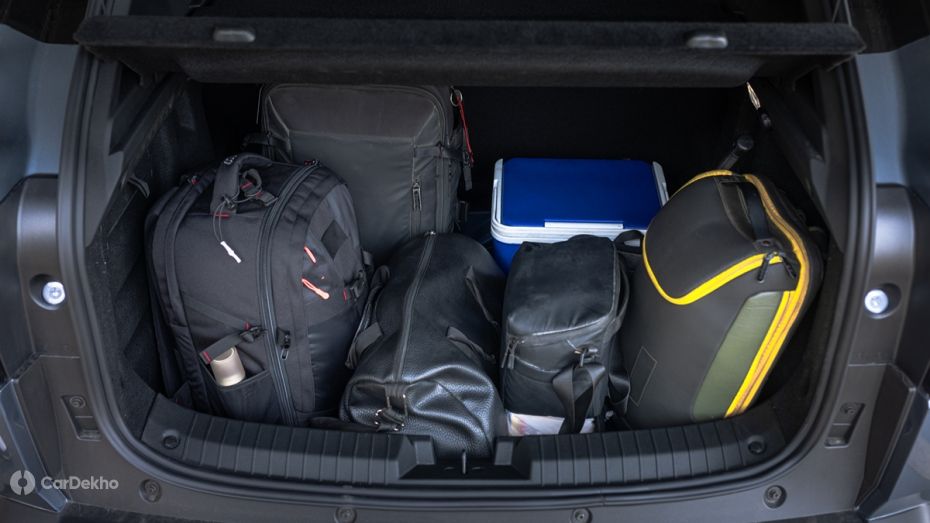 Nissan Tekton Bootspace