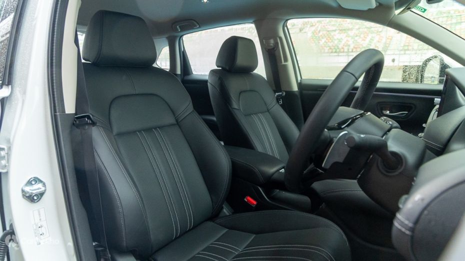 Honda ZR-V Front Seats