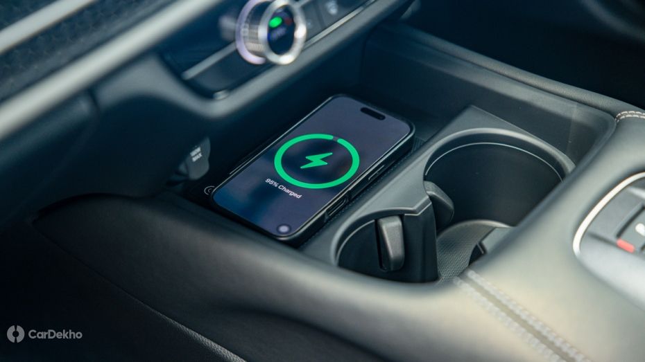 Honda ZR-V Wireless Charger Honda ZR-V Wireless Charger