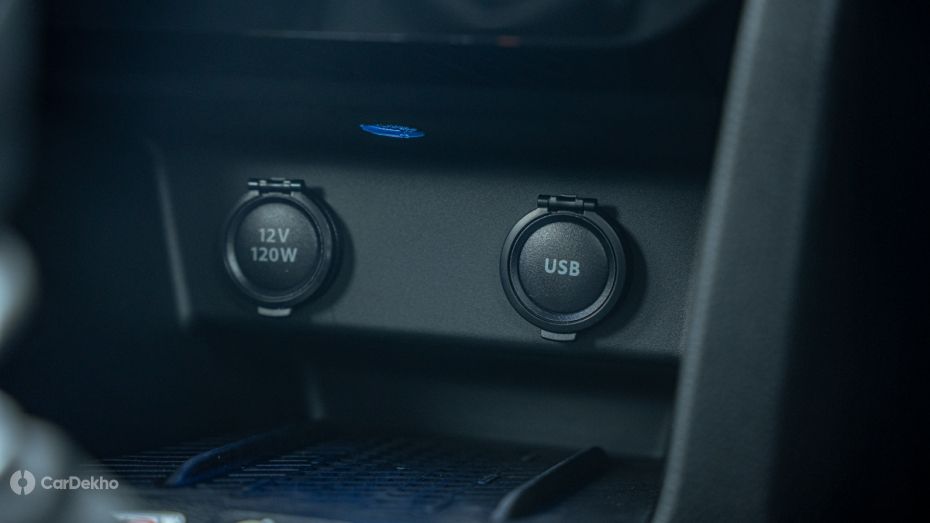 Maruti Brezza Front Charging Ports