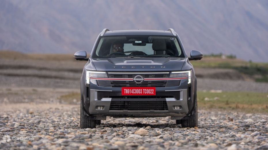 Nissan Tekton Front