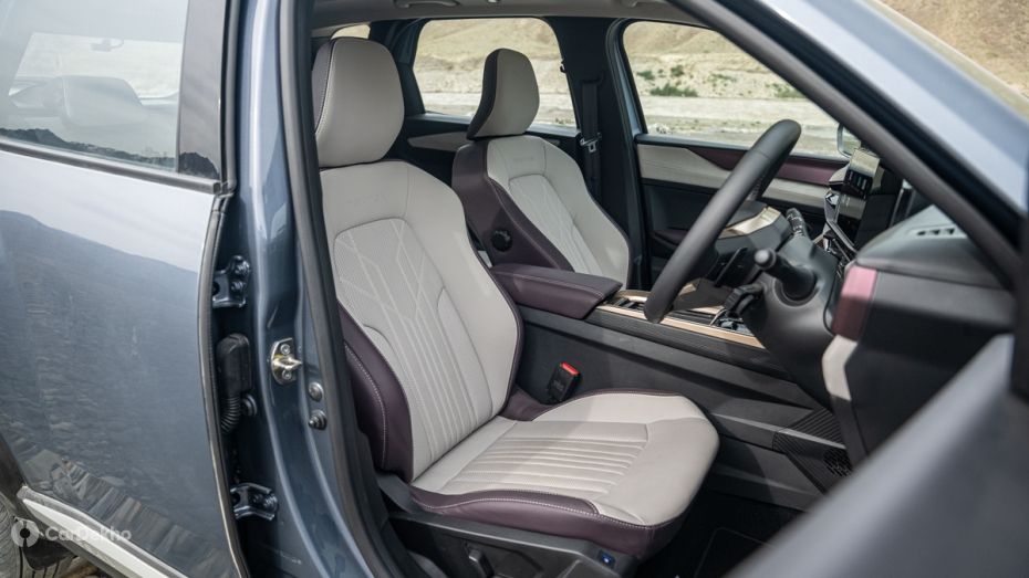 Nissan Tekton Front Seats