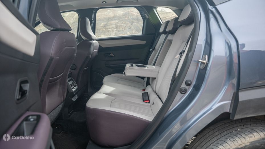 Nissan Tekton Rear Seat