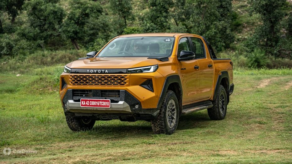 Toyota Hilux Front