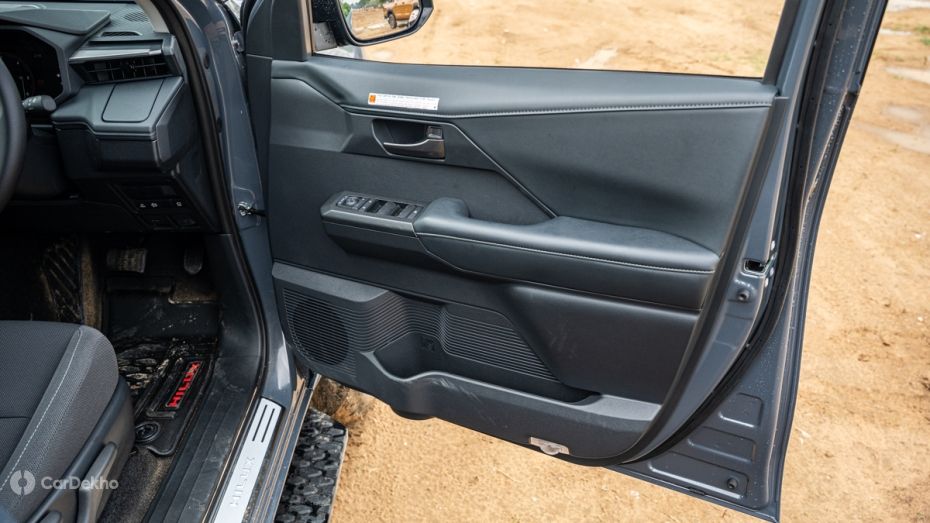Toyota Hilux Storage