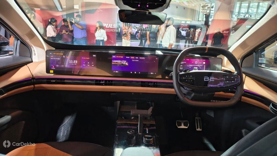 Mahindra BE 6 Sporteq Triple-screen Display Mahindra BE 6 Sporteq Triple-screen Display